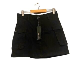 FASHION NOVA BLACK CARGO MINI SKIRT